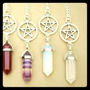 Crystal pendant/hexagonal necklace